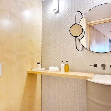 The Urban Retreat By Lovelystay פונשל