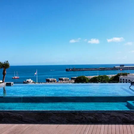 The Urban Retreat By Lovelystay Διαμέρισμα